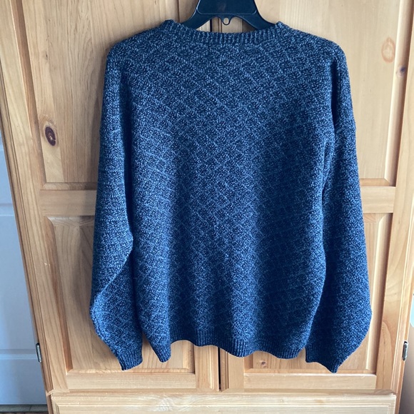 Gray Acrylic Sweater - Picture 2 of 4